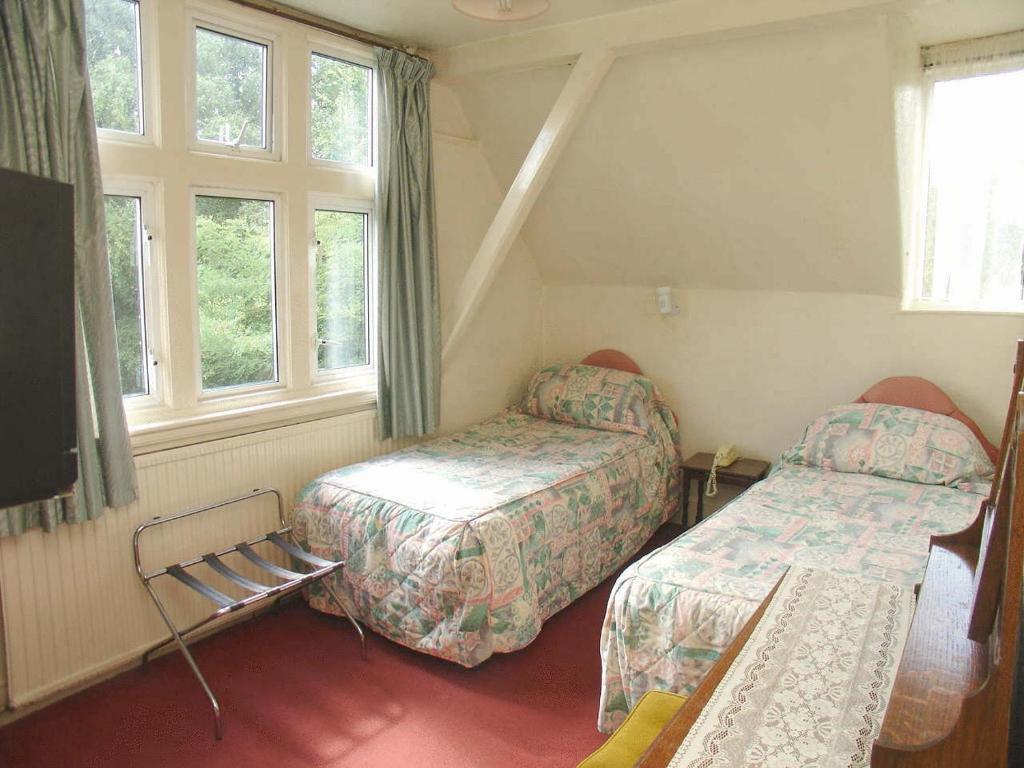Awentsbury Hotel Near Birmingham University 객실 사진